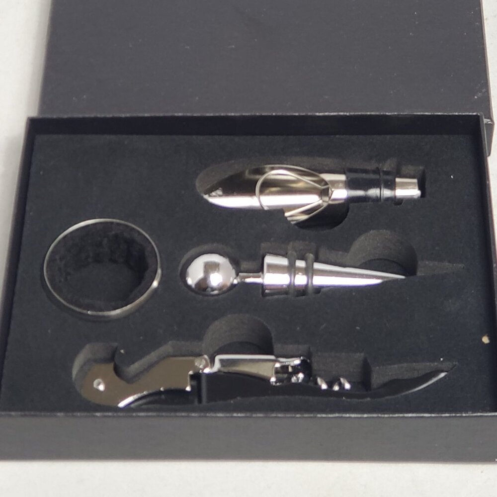 Brouk & Co Wesley 4-Piece Wine Set #3107 Corkscrew Stopper Stainless Steel Gift